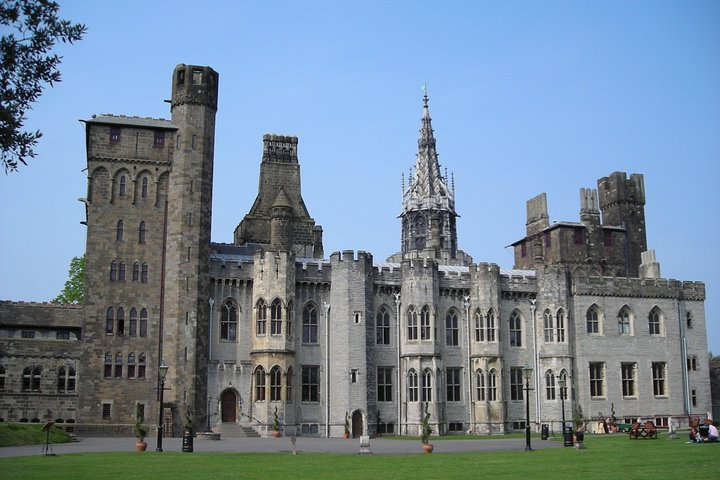 2-Day Private Wales Tour to Cardiff and Aberfan from London - Photo 1 of 25